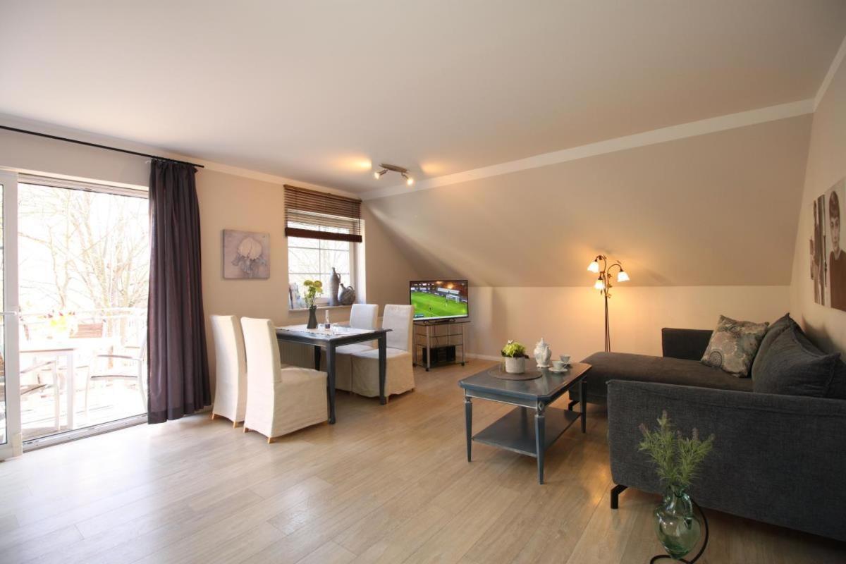 Apartment Ferienhaus Am Yachthafen, Duenenzauber