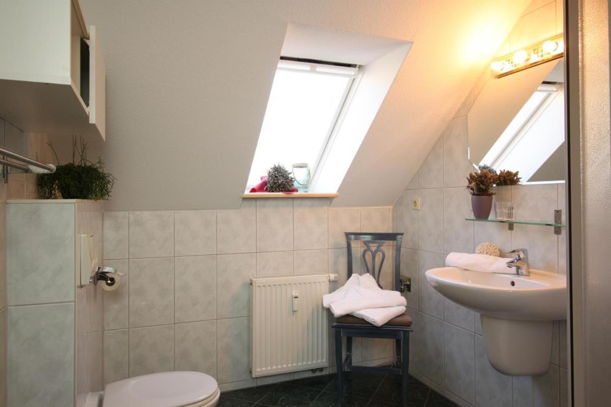 Ferienhaus Am Yachthafen, Duenenzauber Rostock